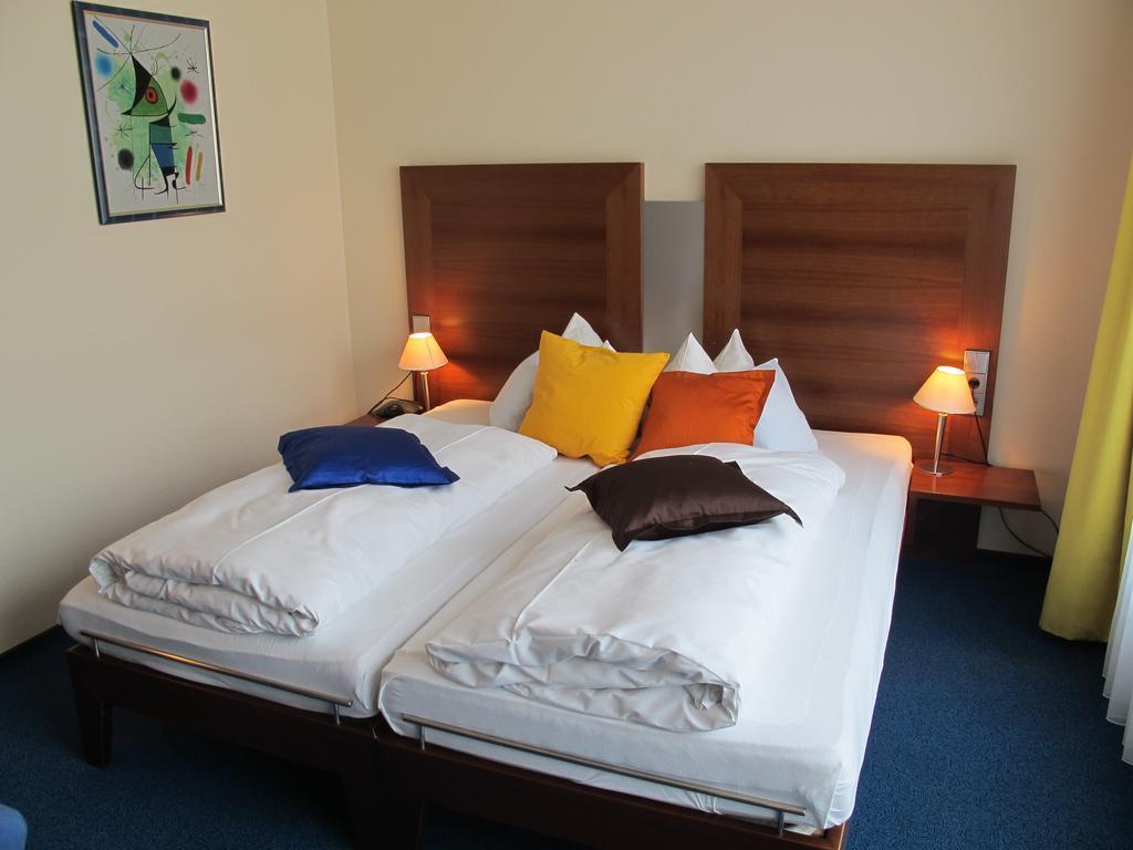 Garni-Hotel Sailer & Hotel Sailer'S Villa รอทท์ไวล์ ห้อง รูปภาพ